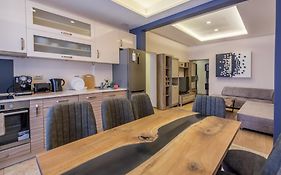 3Bdr, Top Center Retreat, City Heart, Free Parking